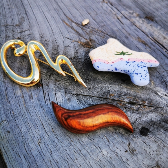 Trio of Vintage Brooches - Picture 2 of 12
